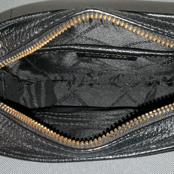 Michael Kors Crossbody Bag - Picture 4 of 5